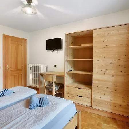 Appart hôtel Lorella *